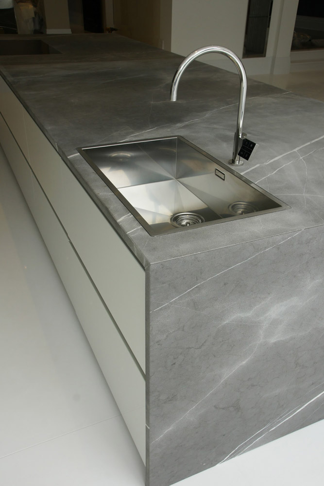 New Build, Cobham