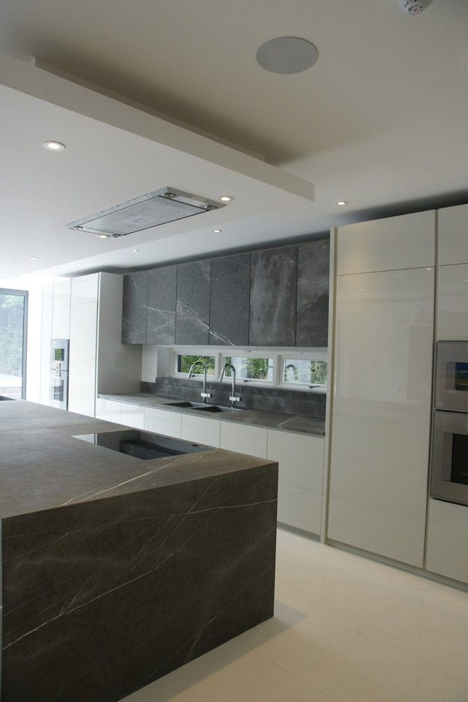 New Build, Cobham
