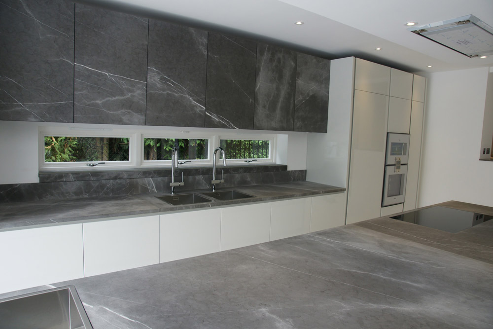 New Build, Cobham